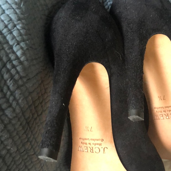 JCrew black suede pumps w gold tip. Like new 7.5. - Picture 3 of 5